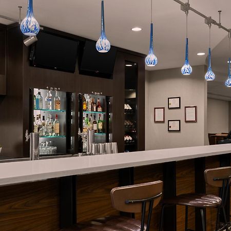 Courtyard By Marriott Halifax Downtown Hotell Exteriör bild