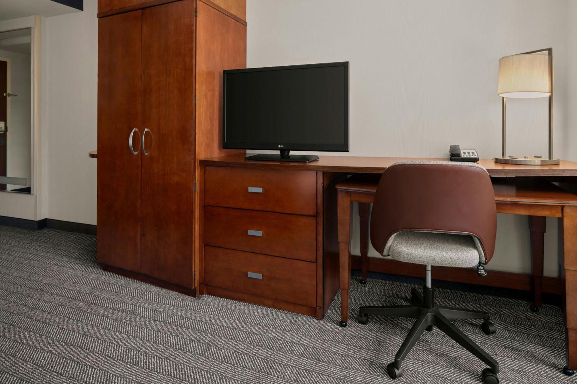 Courtyard By Marriott Halifax Downtown Hotell Exteriör bild