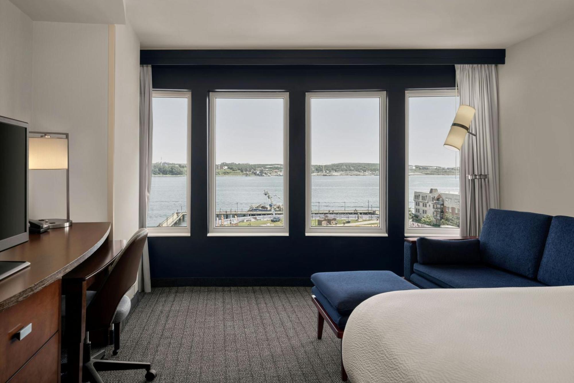 Courtyard By Marriott Halifax Downtown Hotell Exteriör bild