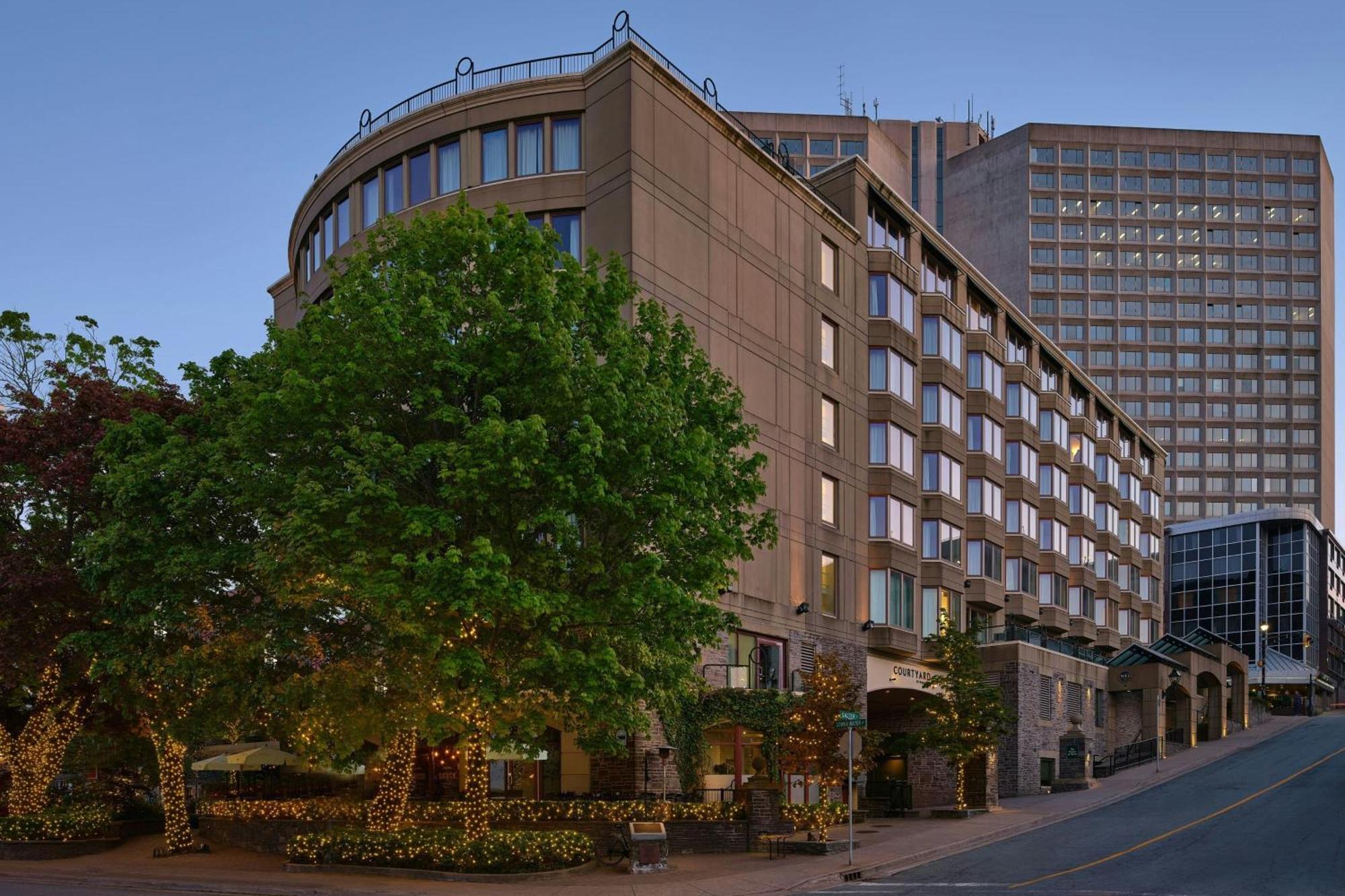 Courtyard By Marriott Halifax Downtown Hotell Exteriör bild