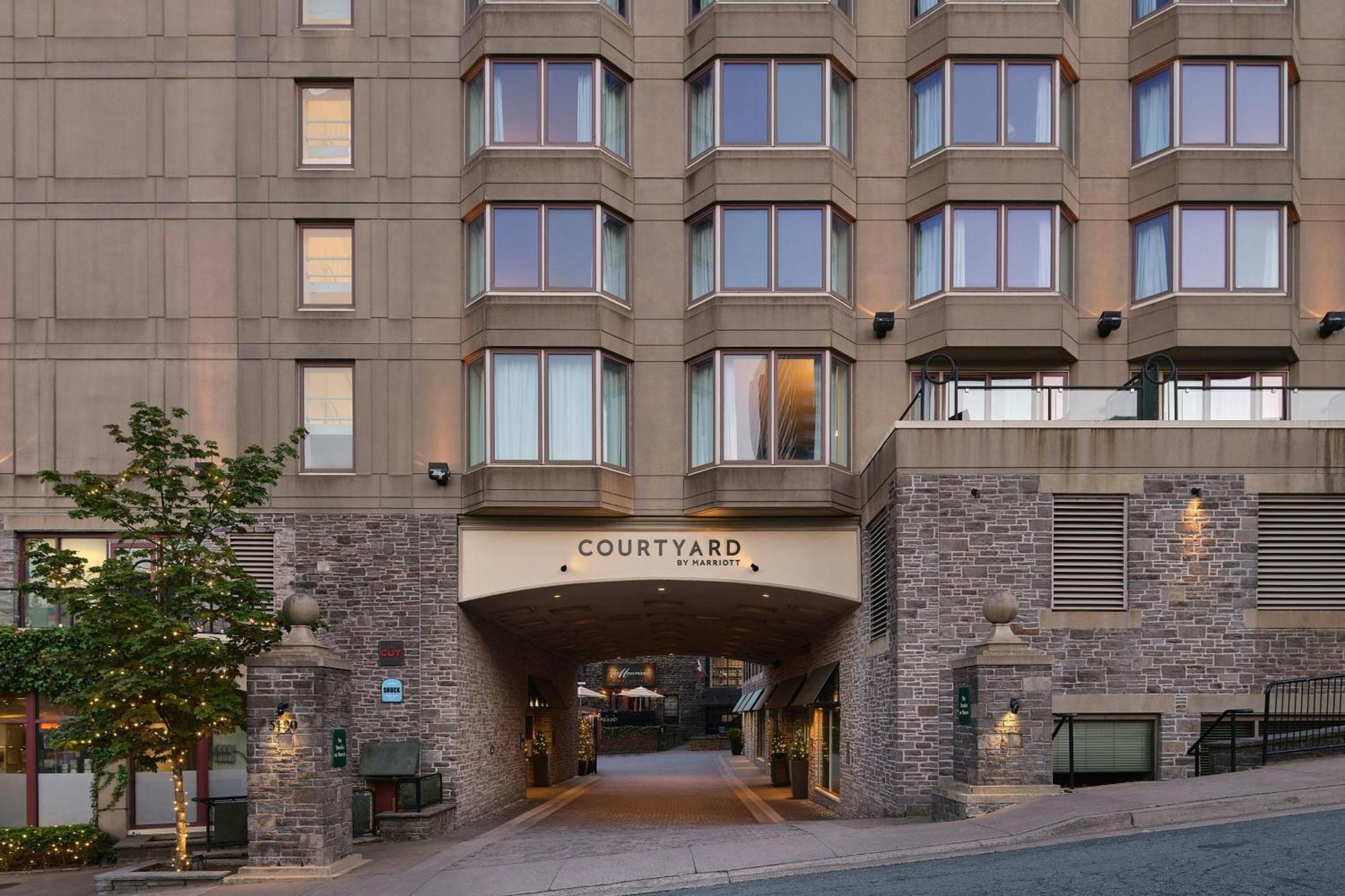 Courtyard By Marriott Halifax Downtown Hotell Exteriör bild