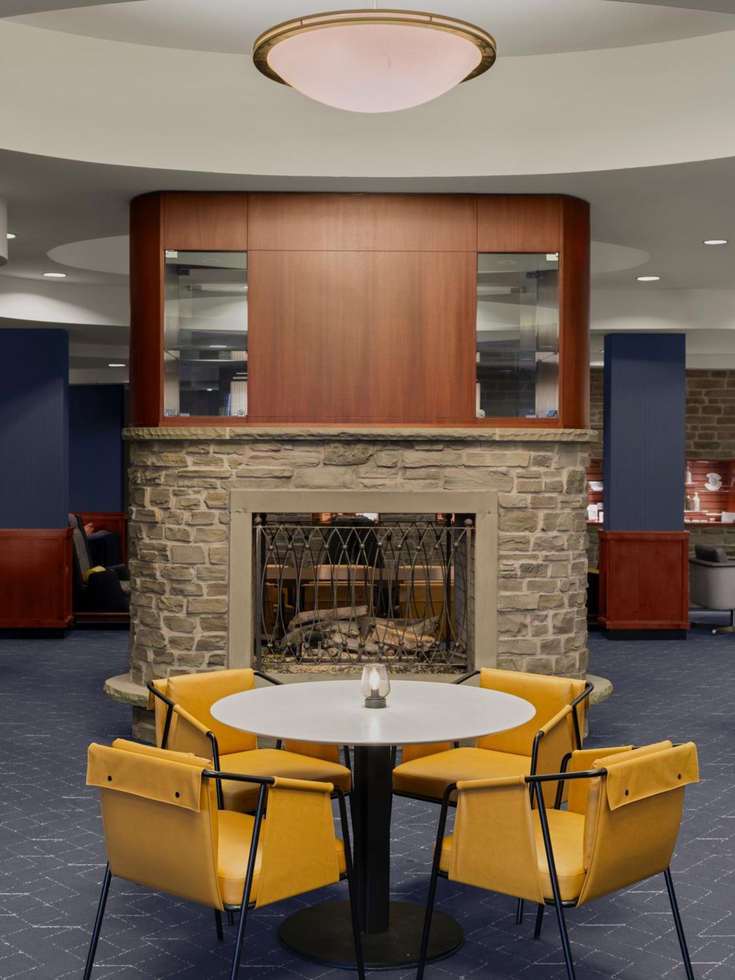 Courtyard By Marriott Halifax Downtown Hotell Exteriör bild